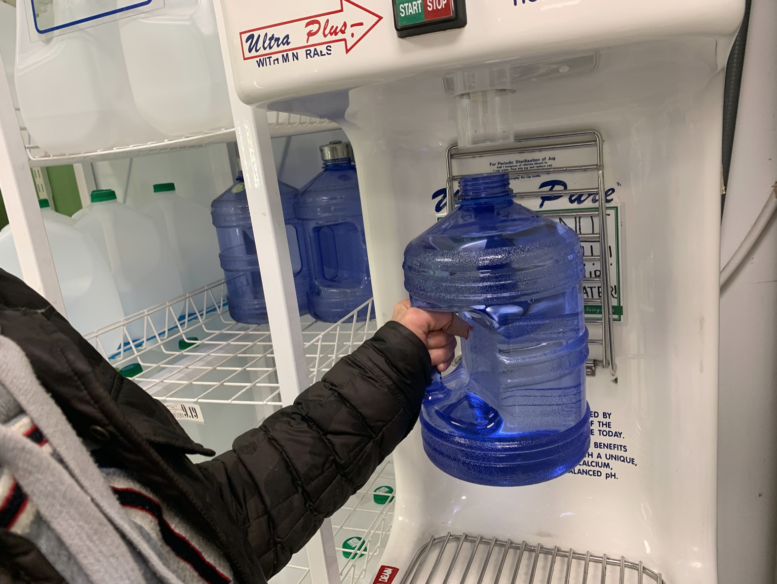 Should You Refill Plastic Water Bottles? - Williams Integracare Clinic