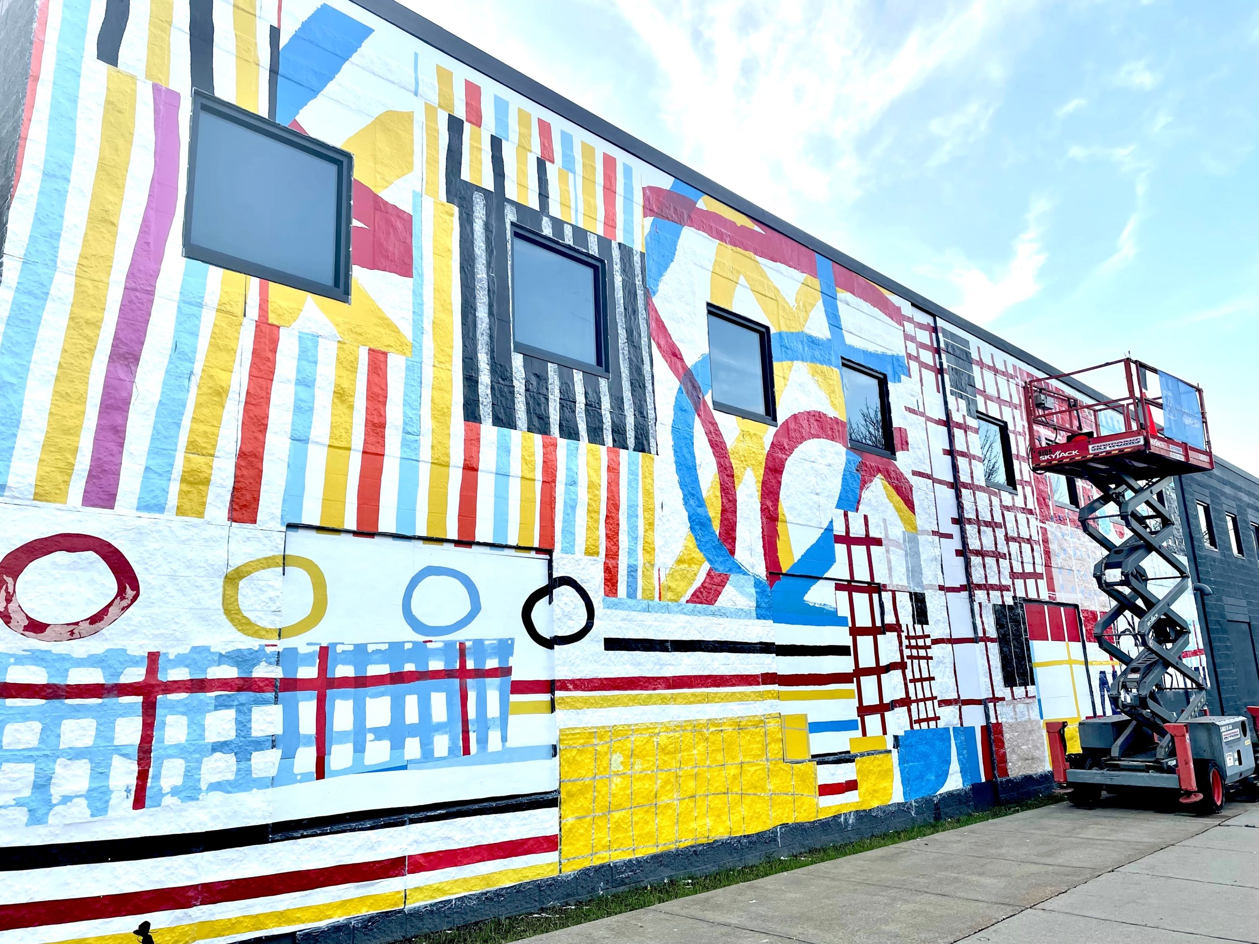 Mural alert: Buffalo Arts Studio x Albright-Knox Hervé Tullet: Shape and  Color Showcase - Buffalo Rising